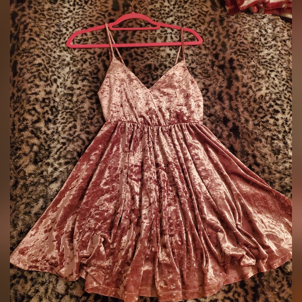 Romeo&juliet couture crushed velvet dress